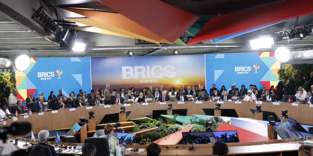 Brics aprova parceria para eliminar doenças socialmente determinadas