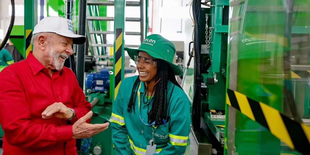 Biocombustível de macaúba mudará vida de agricultores em MG, diz Lula