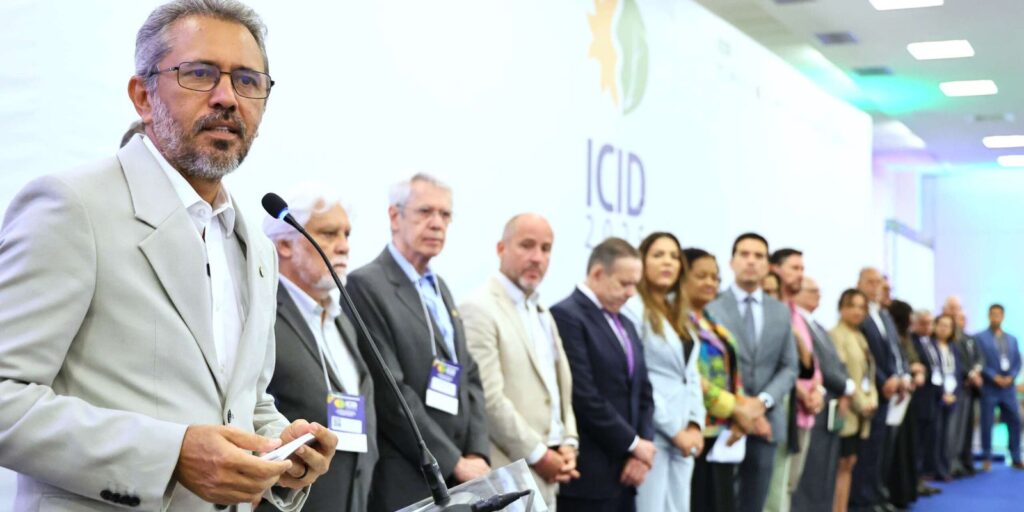 Governo do Ceará promete água de reúso para instalar data center 