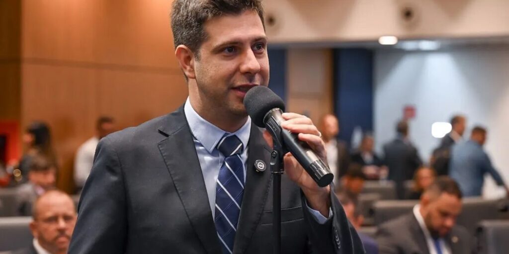 Picciani reassume vaga na Alerj e substitui deputado TH Joias