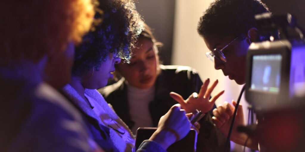 Projeto Meninas Negras na Ciência, da Fiocruz, tem inscrições abertas