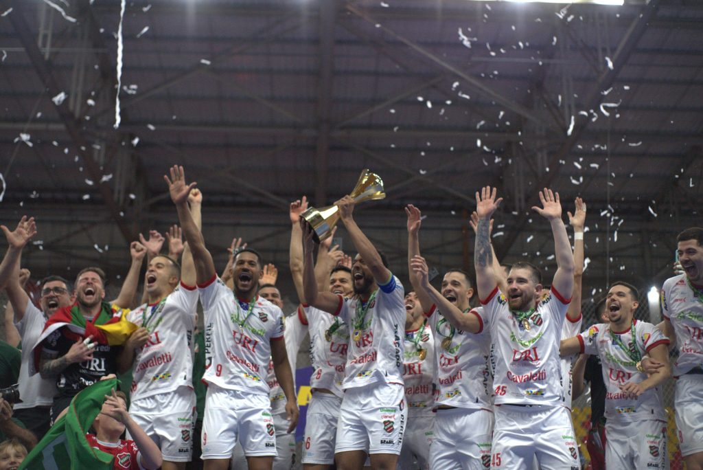 Atlântico comemora título da Copa do Brasil de Futsal 2025