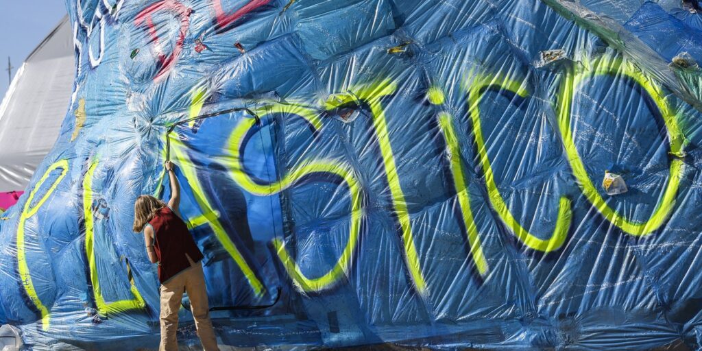 Microplásticos poluem meio ambiente e causam riscos para nossa saúde