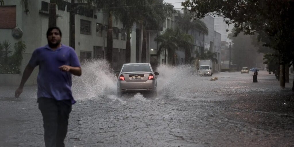 SP: Defesa Civil alerta para chuvas fortes, rajadas de vento e granizo